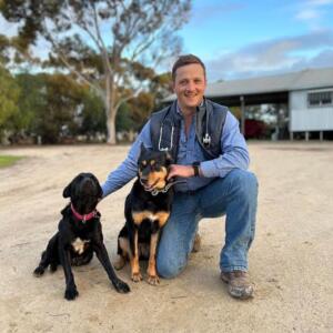 Dr Lachlan Woods